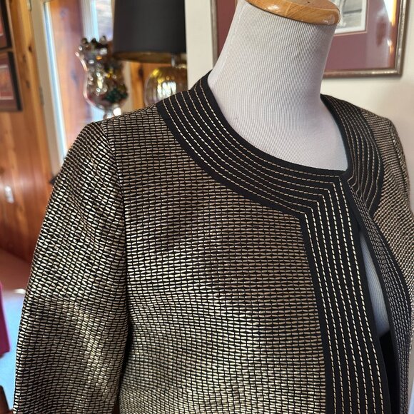 ELLEN TRACY Black and Gold Threads Jacket – 2 - Picture 4 of 16